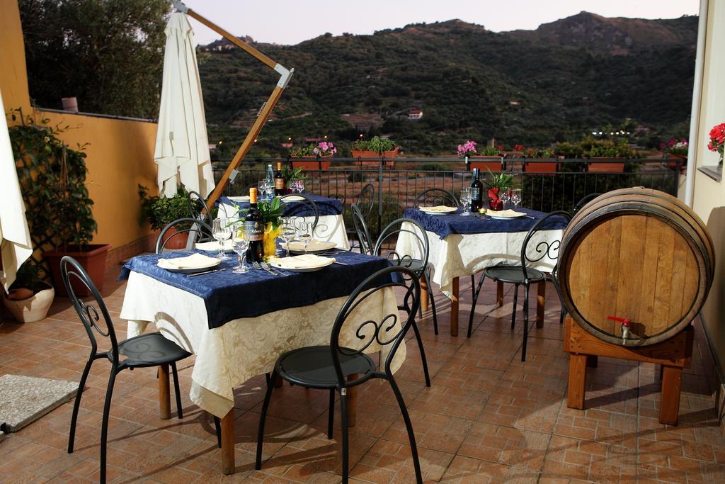 Valle D'Agro Savoca Buitenkant foto